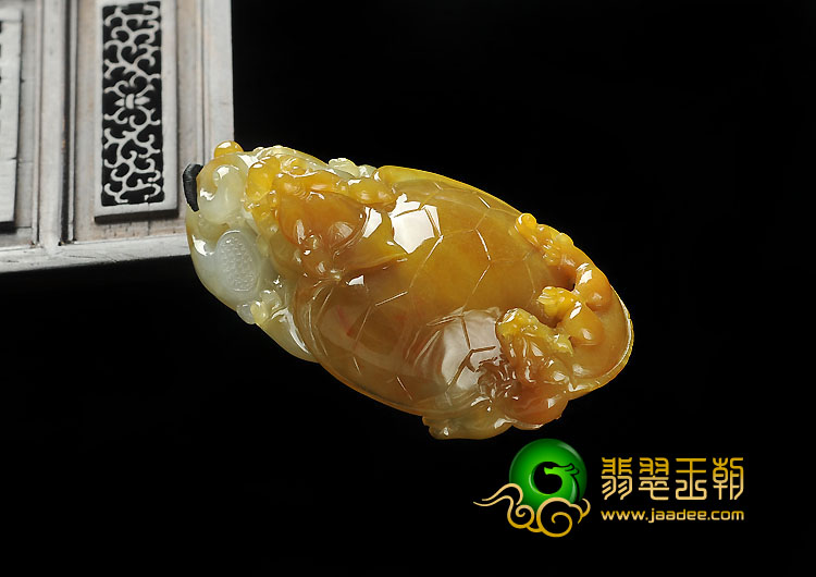 冰种黄翡缅甸翡翠A货龙头龟挂件