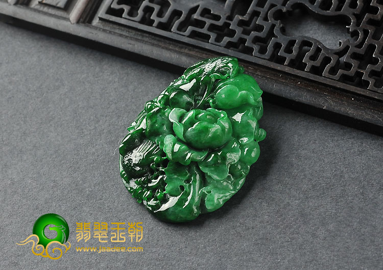 糯冰种浓绿缅甸翡翠A货富贵花开挂件