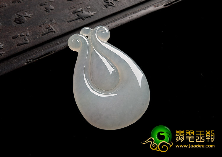 冰种淡晴水缅甸翡翠A货福在眼前挂件