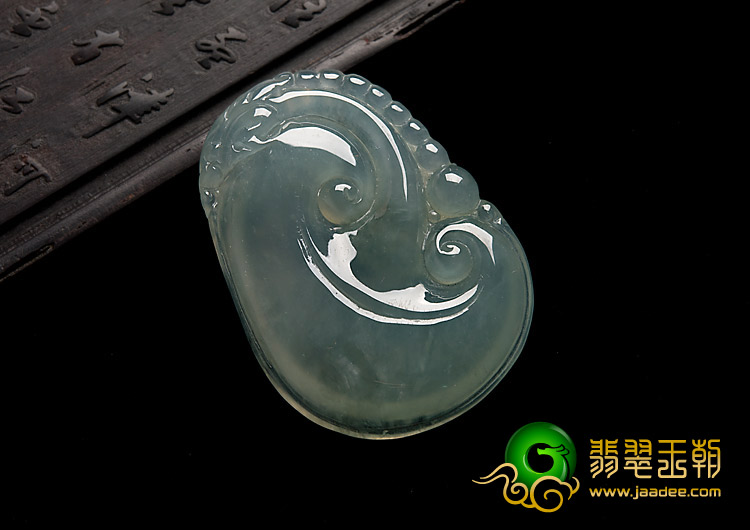 冰种晴水缅甸翡翠A货如意挂件