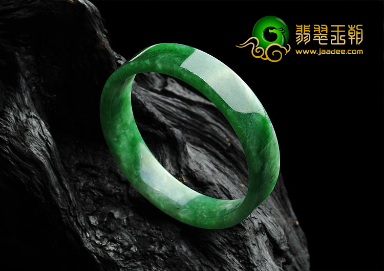 (超值推荐)糯冰种阳绿缅甸翡翠A货平安镯（48mm）