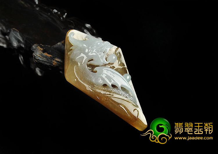冰种褐黄翡缅甸翡翠A货三角龙挂件