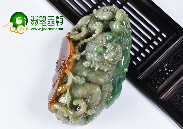 糯冰种褐黄翡带翠缅甸翡翠A货灵猴如意手玩件