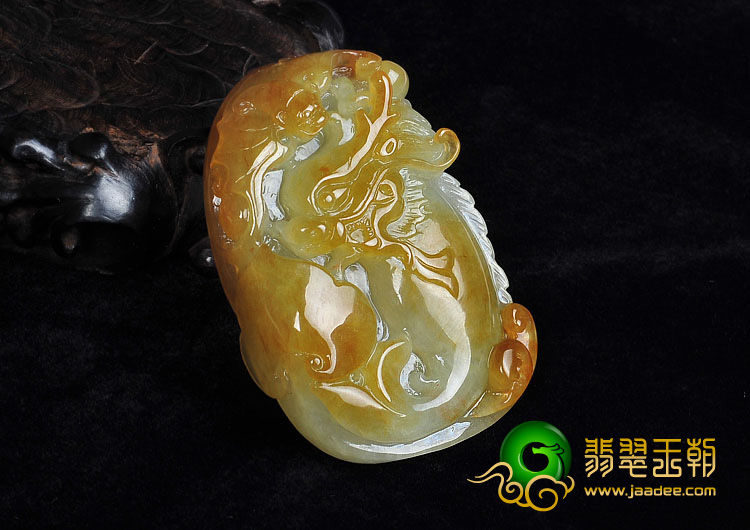 糯冰种褐黄翡缅甸翡翠A货龙鱼变挂件