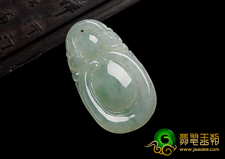 冰种晴水略飘花缅甸翡翠A货福在眼前挂件
