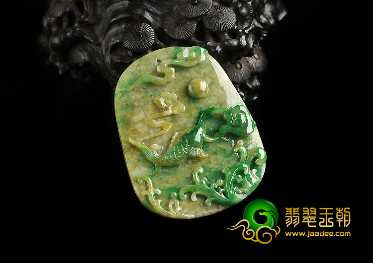 糯冰种黄加绿缅甸翡翠A货年年有余挂件