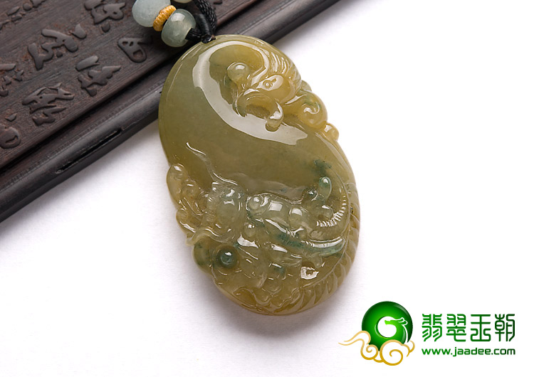冰种褐黄翡飘花缅甸翡翠A货龙凤呈祥挂件
