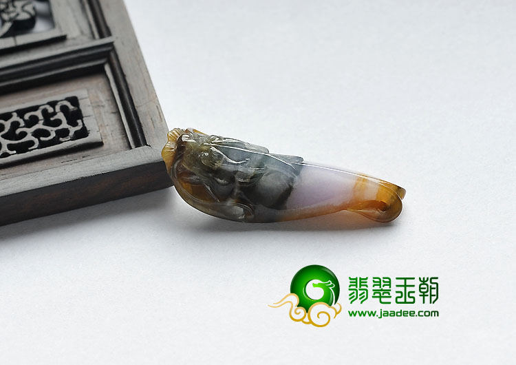 糯冰种三彩缅甸翡翠A货龙头鱼胸坠