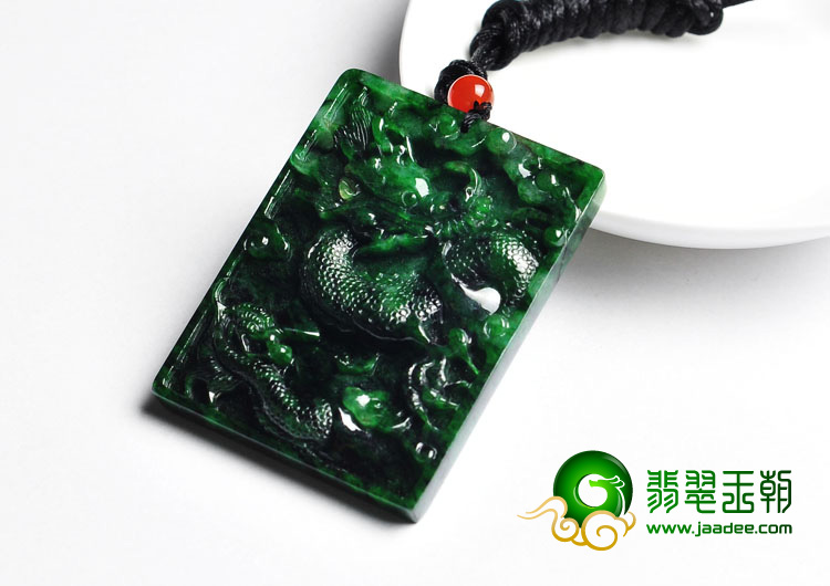 糯冰种癣加绿缅甸翡翠A货龙牌挂件