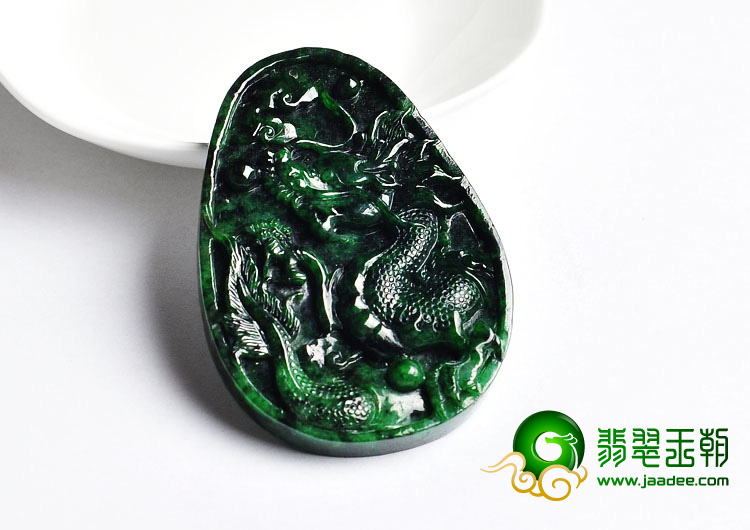 糯冰种癣加绿缅甸翡翠A货龙凤牌挂件