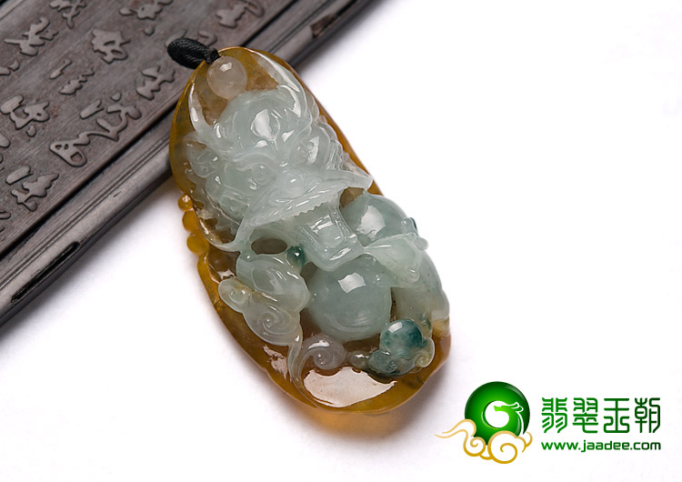 冰种黄翡飘花缅甸翡翠A货望子成龙挂件