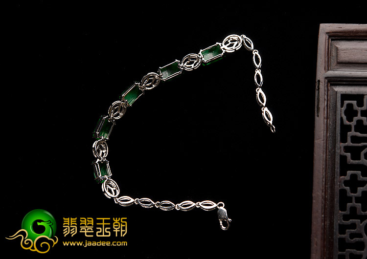 https://jdimg.jaadee.net//images/201301/goods_img/24748_P_1357860455981.jpg