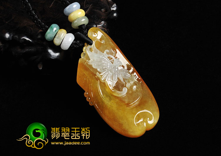 冰种褐黄翡缅甸翡翠A货蝴蝶挂件