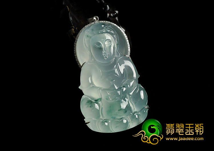 冰玻种飘花缅甸翡翠A货镶白金观音胸坠（真钻）