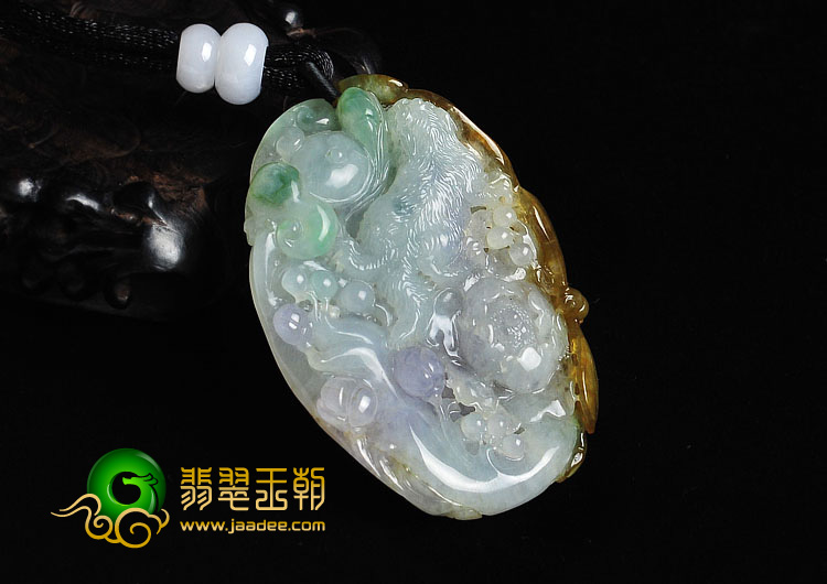 冰种三彩缅甸翡翠A货猫蝶富贵挂件