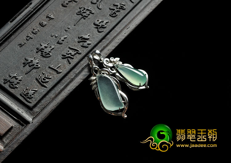 冰种晴水缅甸翡翠A货镶白金水滴胸坠（单价）