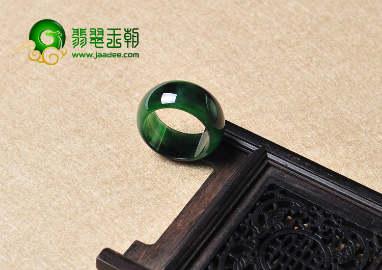 冰种浓绿缅甸翡翠A货指环