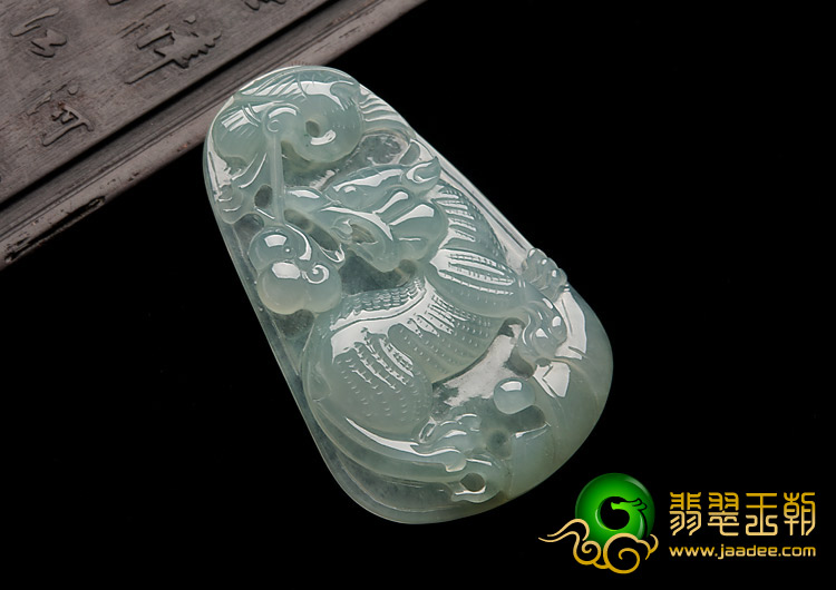 冰种晴水缅甸翡翠A货虎牌挂件
