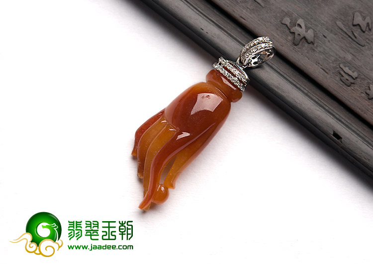 糯冰种红黄翡缅甸翡翠A货镶白金佛手胸坠