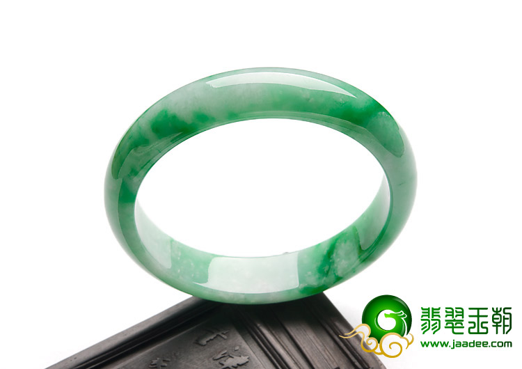 糯冰种飘翠缅甸翡翠A货手镯（56.5mm）