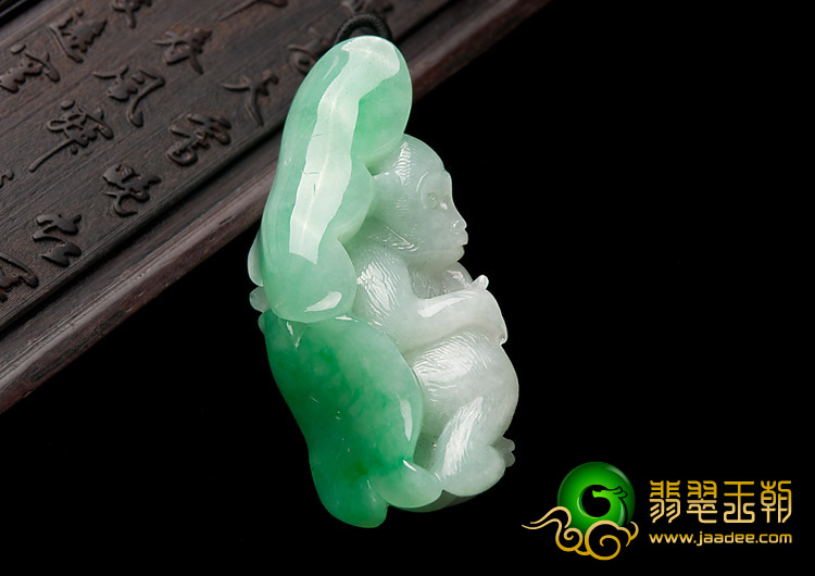 糯冰种苹果绿缅甸翡翠A货小灵猴挂件
