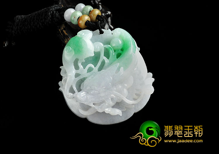 糯冰种翠色缅甸翡翠A货龙头如意挂件