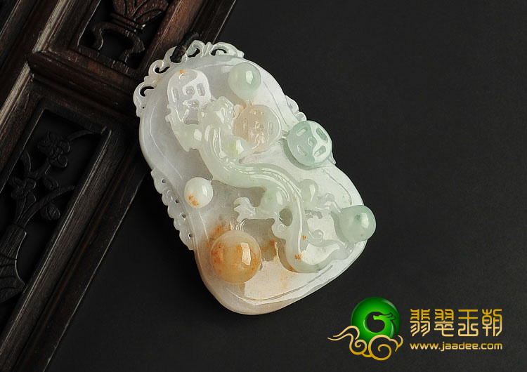 糯冰种淡黄加绿缅甸翡翠A货螭龙挂件