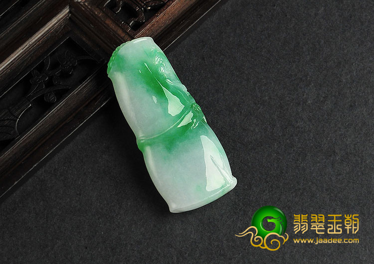 糯冰种飘翠缅甸翡翠A货节节高挂件