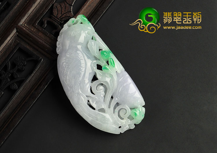 糯冰种春带彩缅甸翡翠A货英明神武挂件