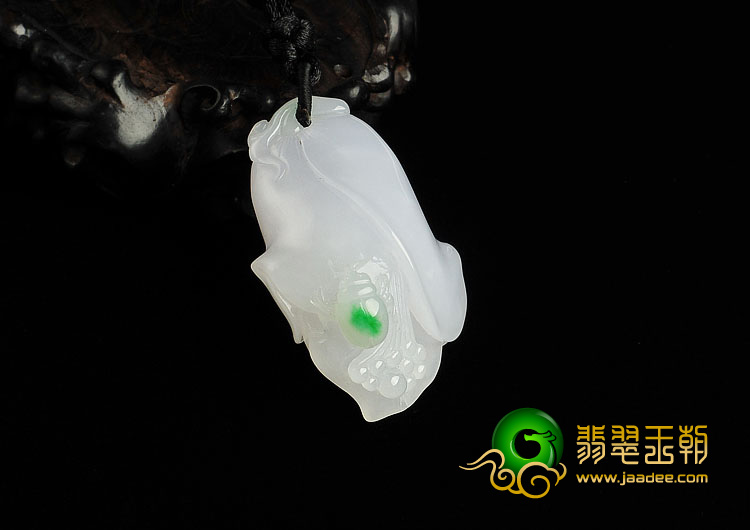 糯冰种白底青缅甸翡翠A货玉兰花挂件