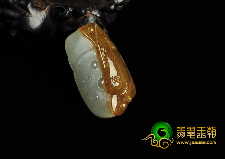 糯冰种褐黄翡缅甸翡翠A货年年有余挂件