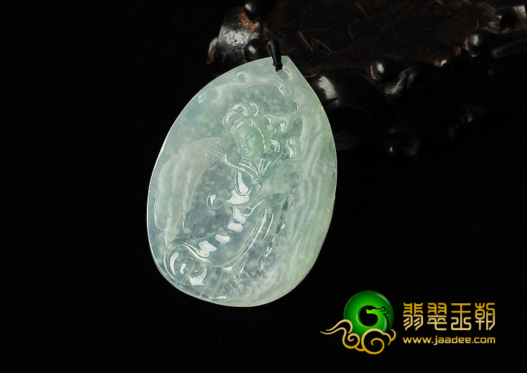 冰种飘翠缅甸翡翠A货踏雪寻梅挂件