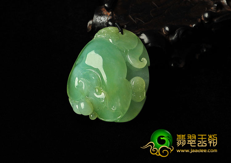 冰种淡黄加绿缅甸翡翠A货龙头如意挂件