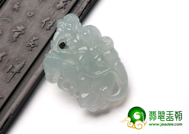 冰种晴水缅甸翡翠A货龙头挂件