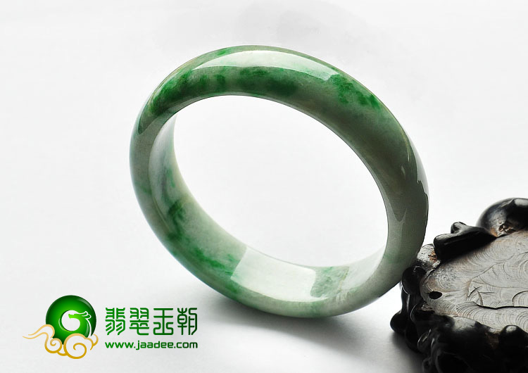 细糯种飘翠缅甸翡翠A货手镯（55.4mm）