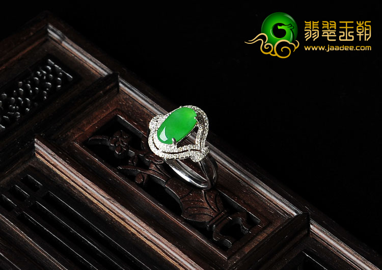 冰玻种黄秧绿缅甸翡翠A货镶白金戒指（真钻）