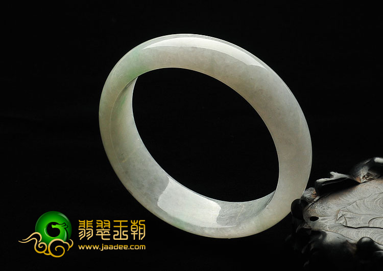 糯冰种飘翠缅甸翡翠A货手镯（57.1mm）