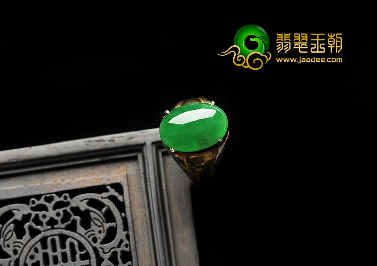 冰种正阳绿缅甸翡翠A货戒面