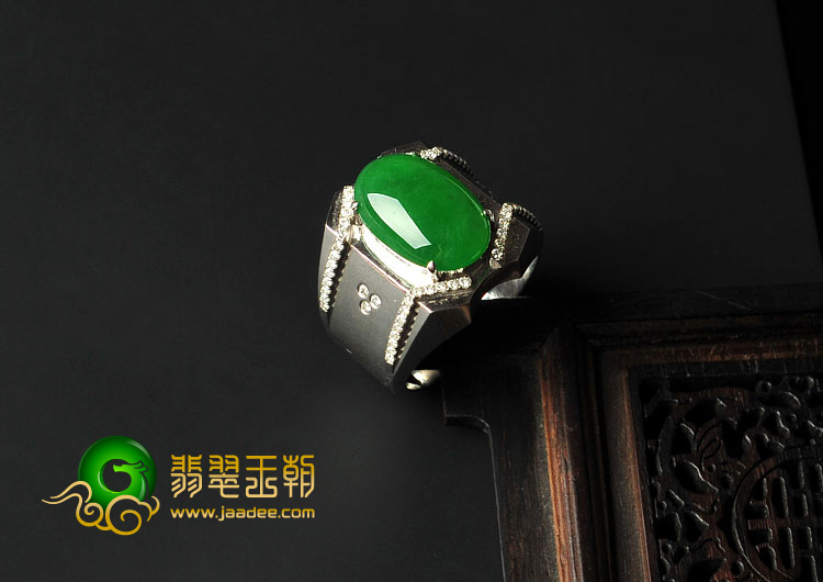 冰种正阳绿缅甸翡翠A货镶白金男戒（真钻）