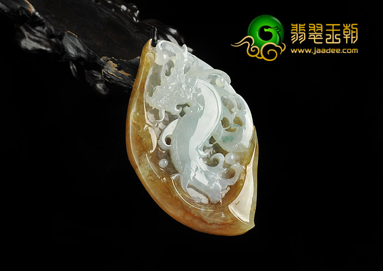 冰种褐黄翡飘花缅甸翡翠A货仿古龙牌挂件