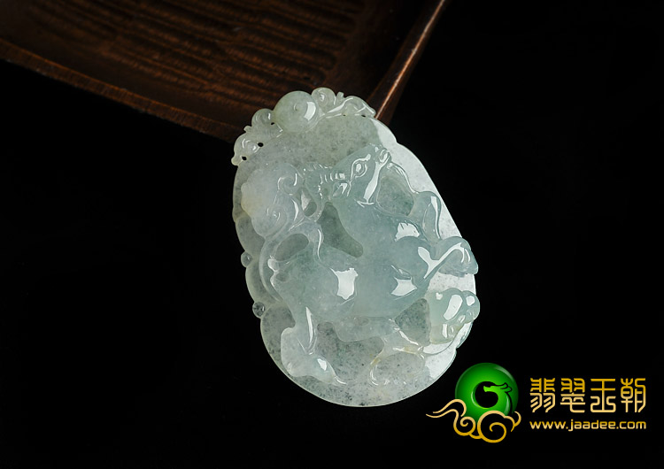 冰种晴水缅甸翡翠A货羊牌挂件