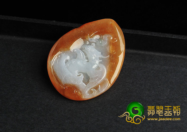 冰种黄翡缅甸翡翠A货仿古龙牌挂件
