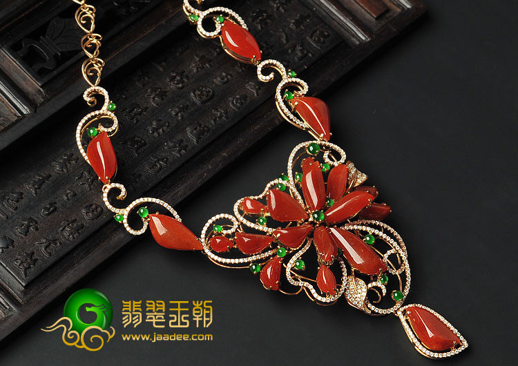 冰（冰玻种）红翡（阳绿）缅甸翡翠A货镶玫瑰金红霞项链（真钻）