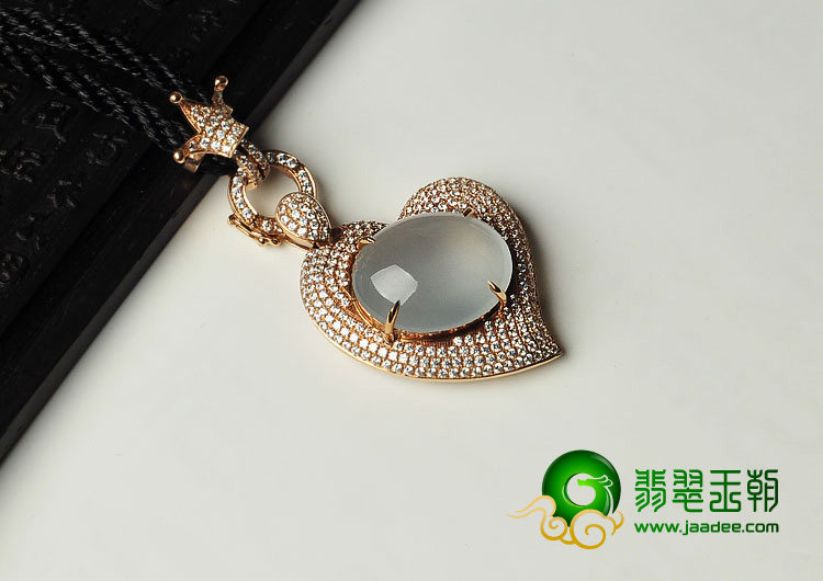 冰玻种淡晴水缅甸翡翠A货镶玫瑰金胸坠（水钻）