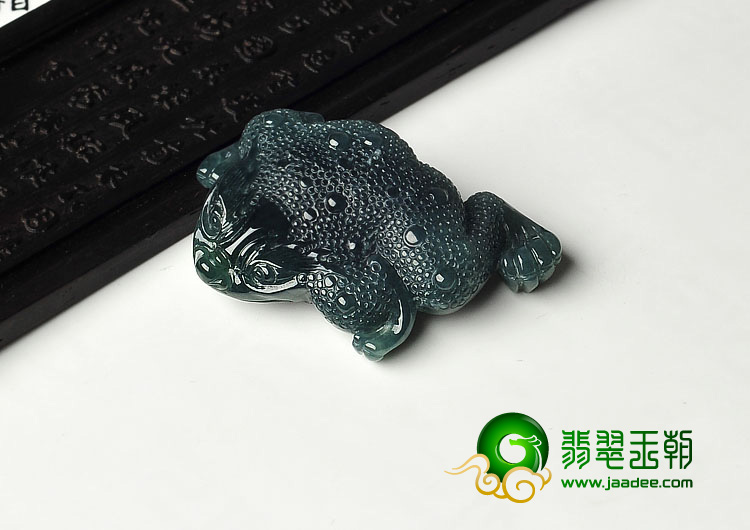 冰种蓝水缅甸翡翠A货三脚金蟾挂件