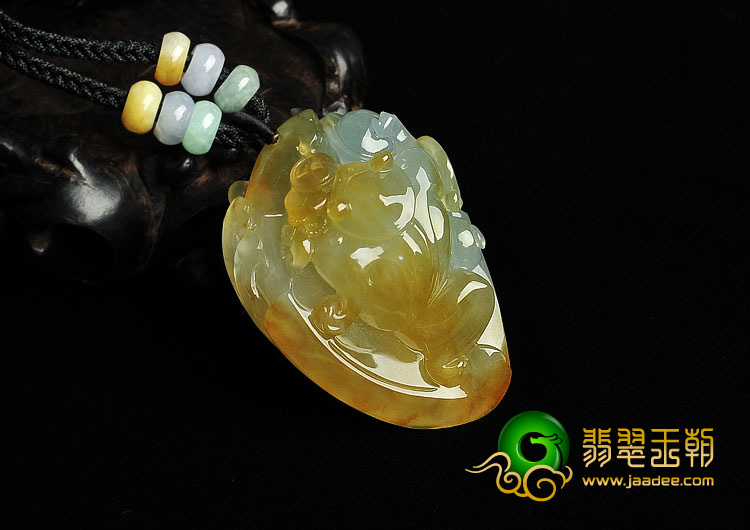 冰种黄翡缅甸翡翠A货年年进财挂件