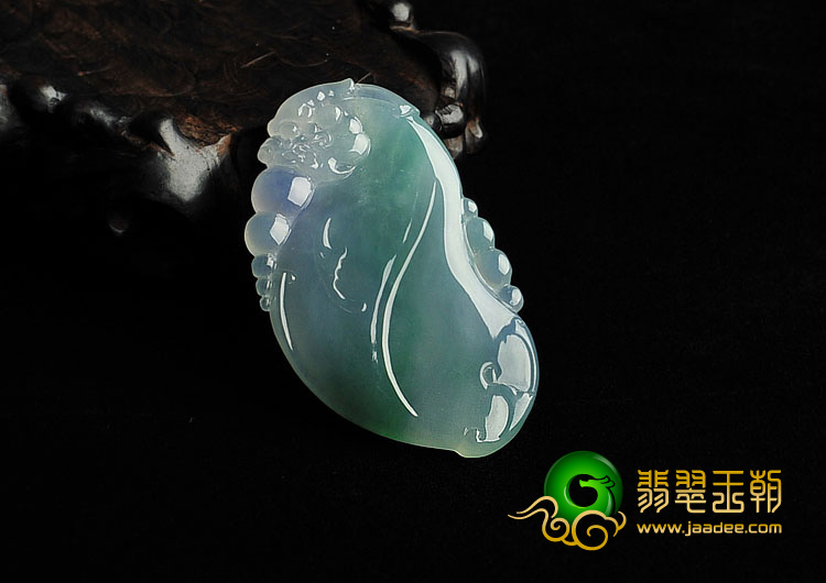 冰种春带彩缅甸翡翠A货鱼龙变挂件
