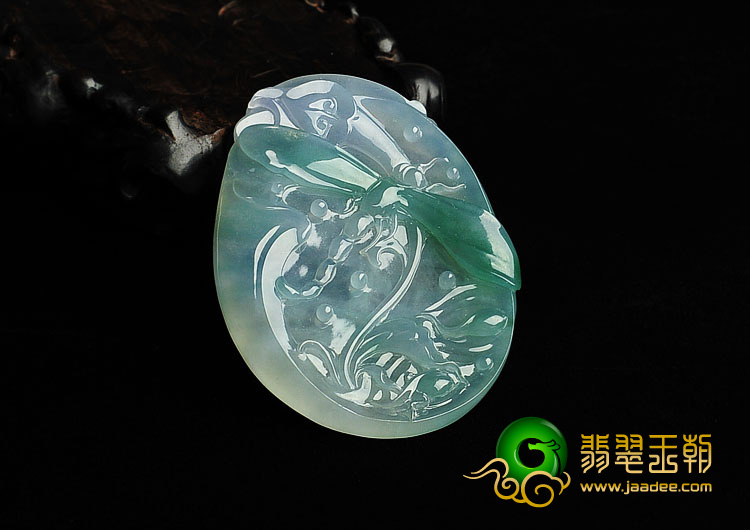冰种春带彩缅甸翡翠A货蜻蜓挂件
