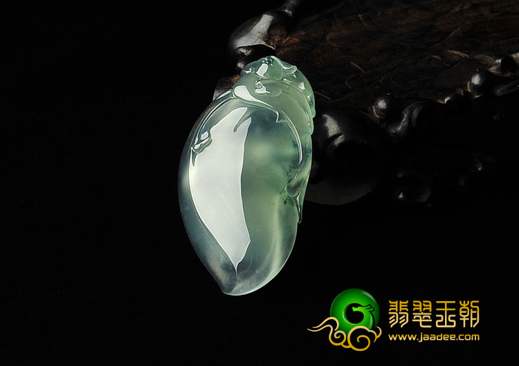 冰玻种飘花缅甸翡翠A货福瓜挂件