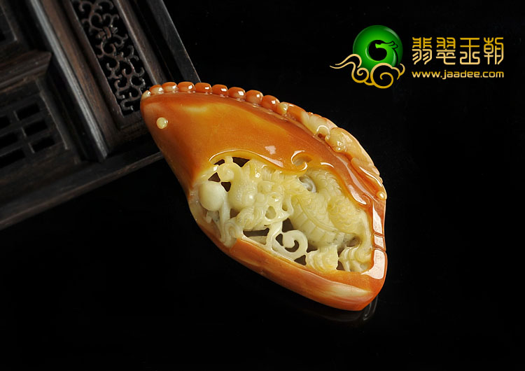 糯冰种红黄翡缅甸翡翠A货仿古龙挂件